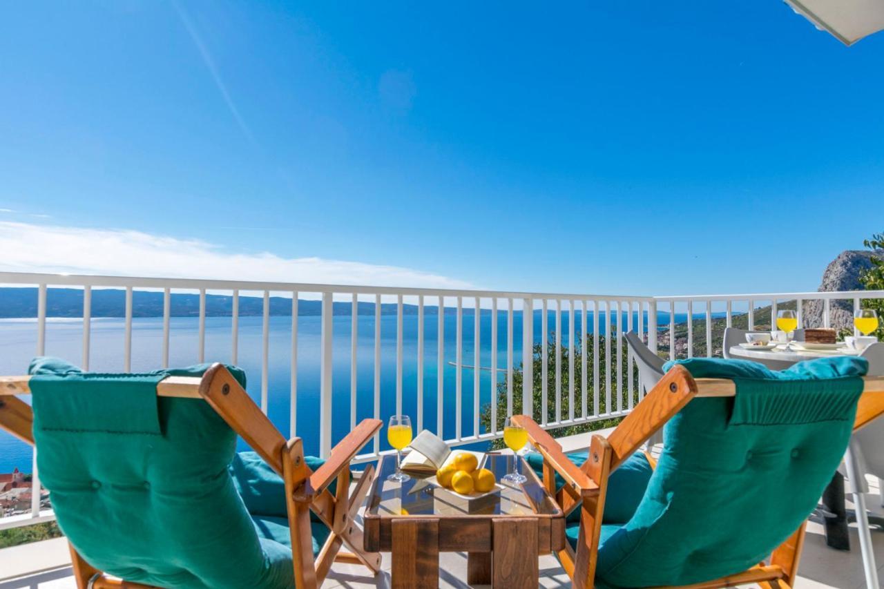 Apartments Luxury View 오미스 외부 사진